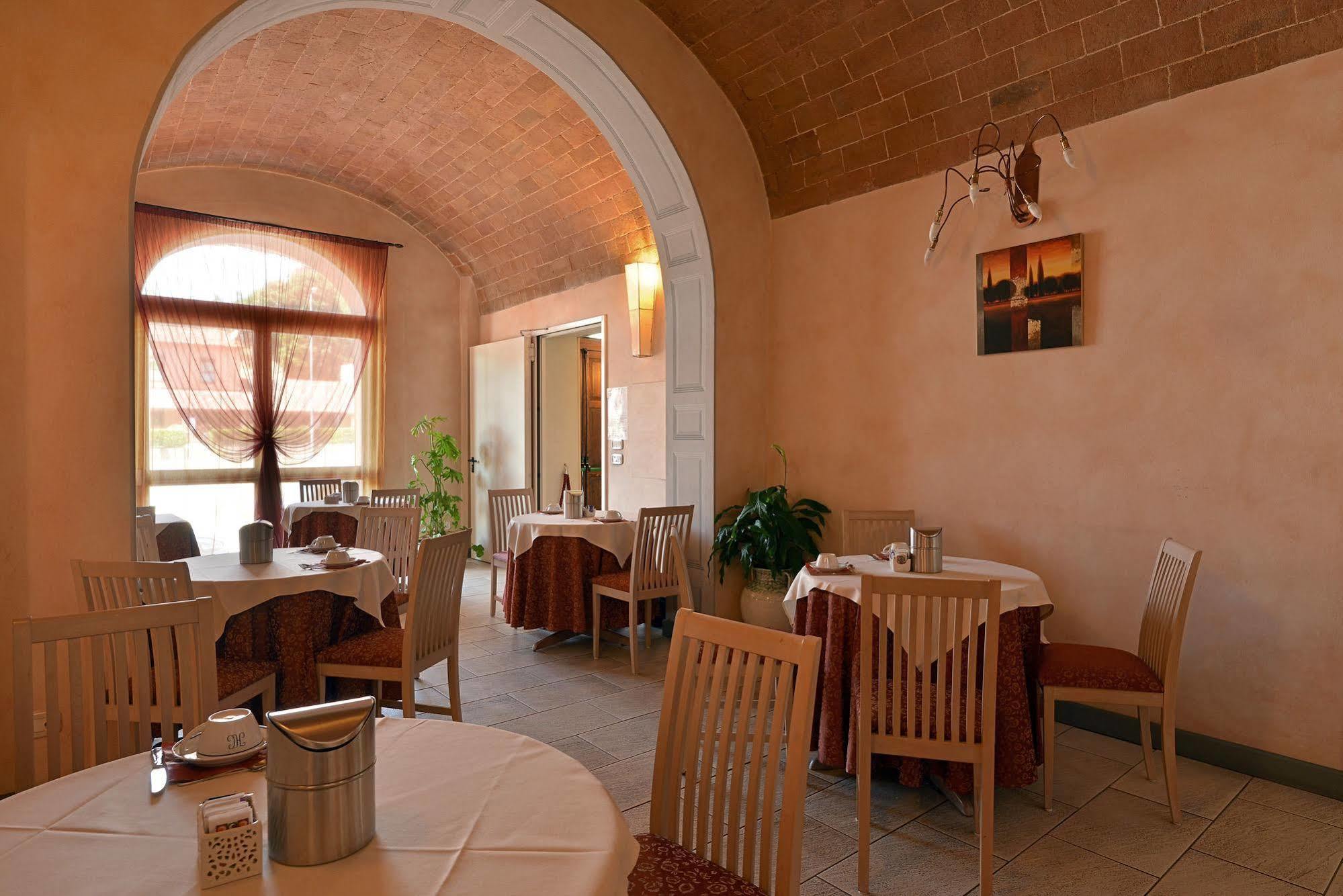 La Colonna 3* Sienne