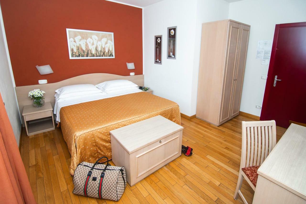 La Colonna Hotel 3*
